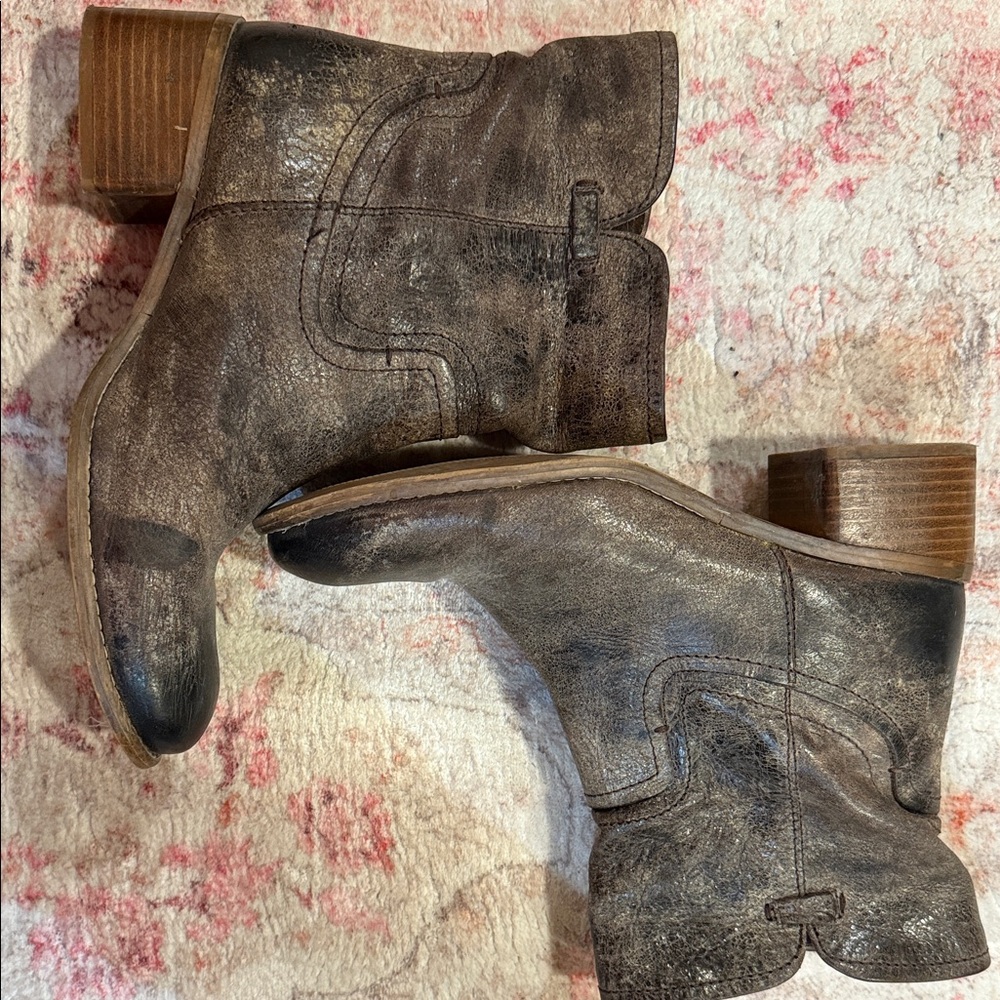 Brown Leather Heeled Boots